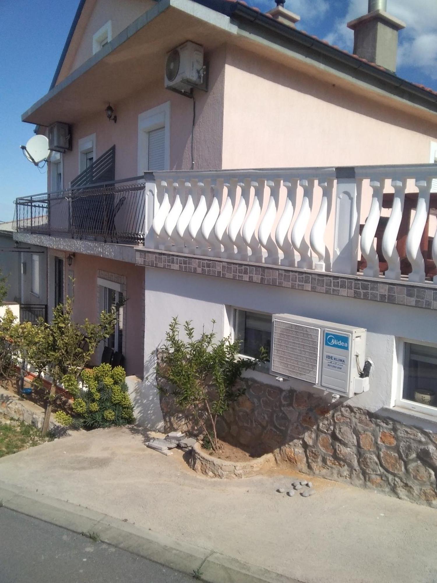 Guesthouse Martina Сен Екстериор снимка
